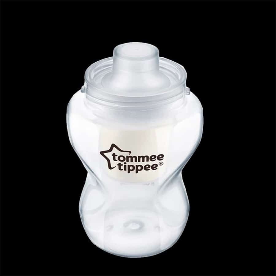 Product-4-4-milk-powder-dispenser-sat-in-neck-of-original-feeding-bottle-1