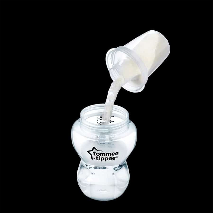 Product-5-5-milk-powder-dispenser-pouring-milk-powder-into-bottle-1