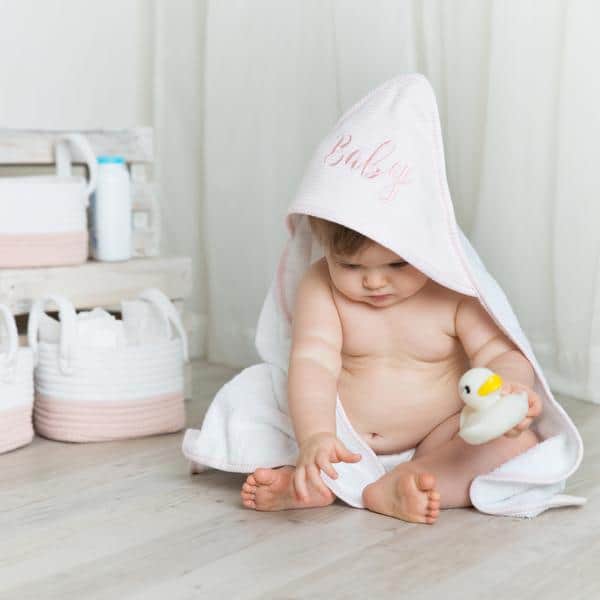 Pink-stripe-towel-with-baby-web-sq-grande