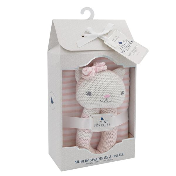 Daisy-the-cat-and-blush-pink-muslin-swaddle-gift-set-packaging-web-grande