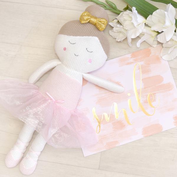Sophia-ballerina-lifestyle-web-grande