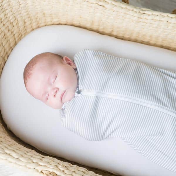 Web-stripe-swaddle-baby-grande-1-