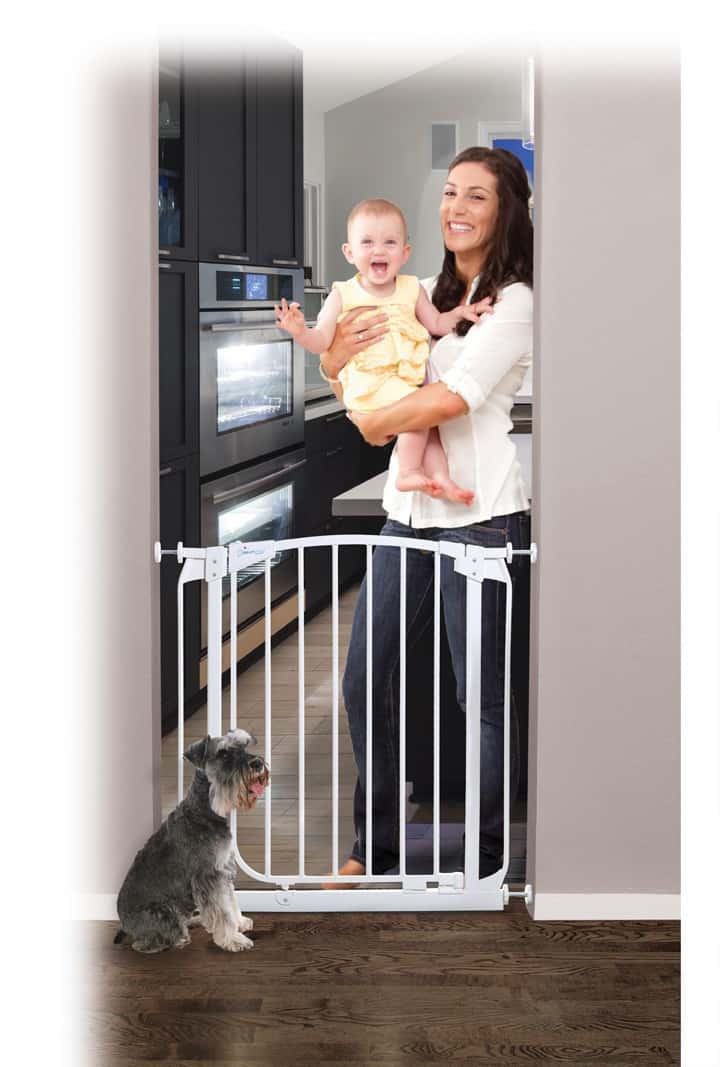 F160nw-db-kitchen-mum-bub-dog-rgb72dpi