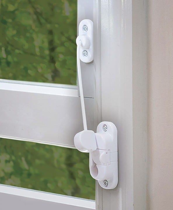 F928-breezzsafe-keyless-sash-window-open-rgb72dpi-1-